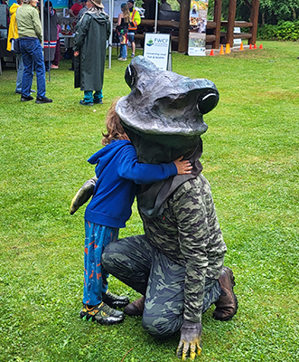 Toadfest_2025_Mr_Toad_hug-AGlass.jpg